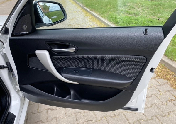 BMW Seria 1 cena 43900 przebieg: 112838, rok produkcji 2014 z Golina małe 742
